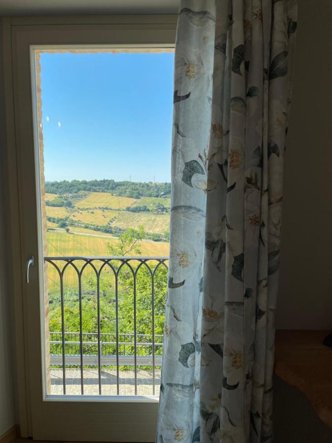 Affittacamere La Volpe Altidona Buitenkant foto