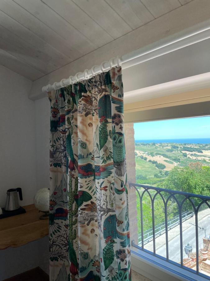 Affittacamere La Volpe Altidona Buitenkant foto