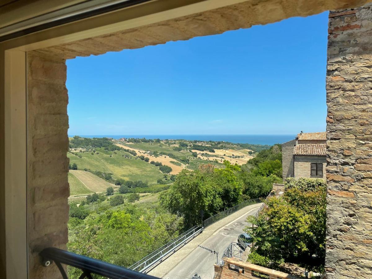 Affittacamere La Volpe Altidona Buitenkant foto